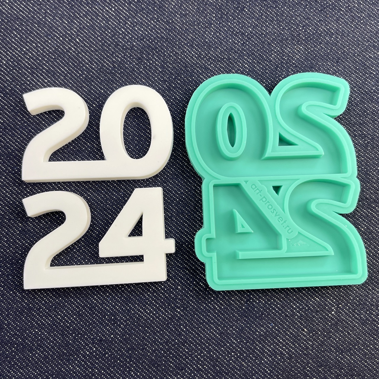 Молд надпись "2024" (M)