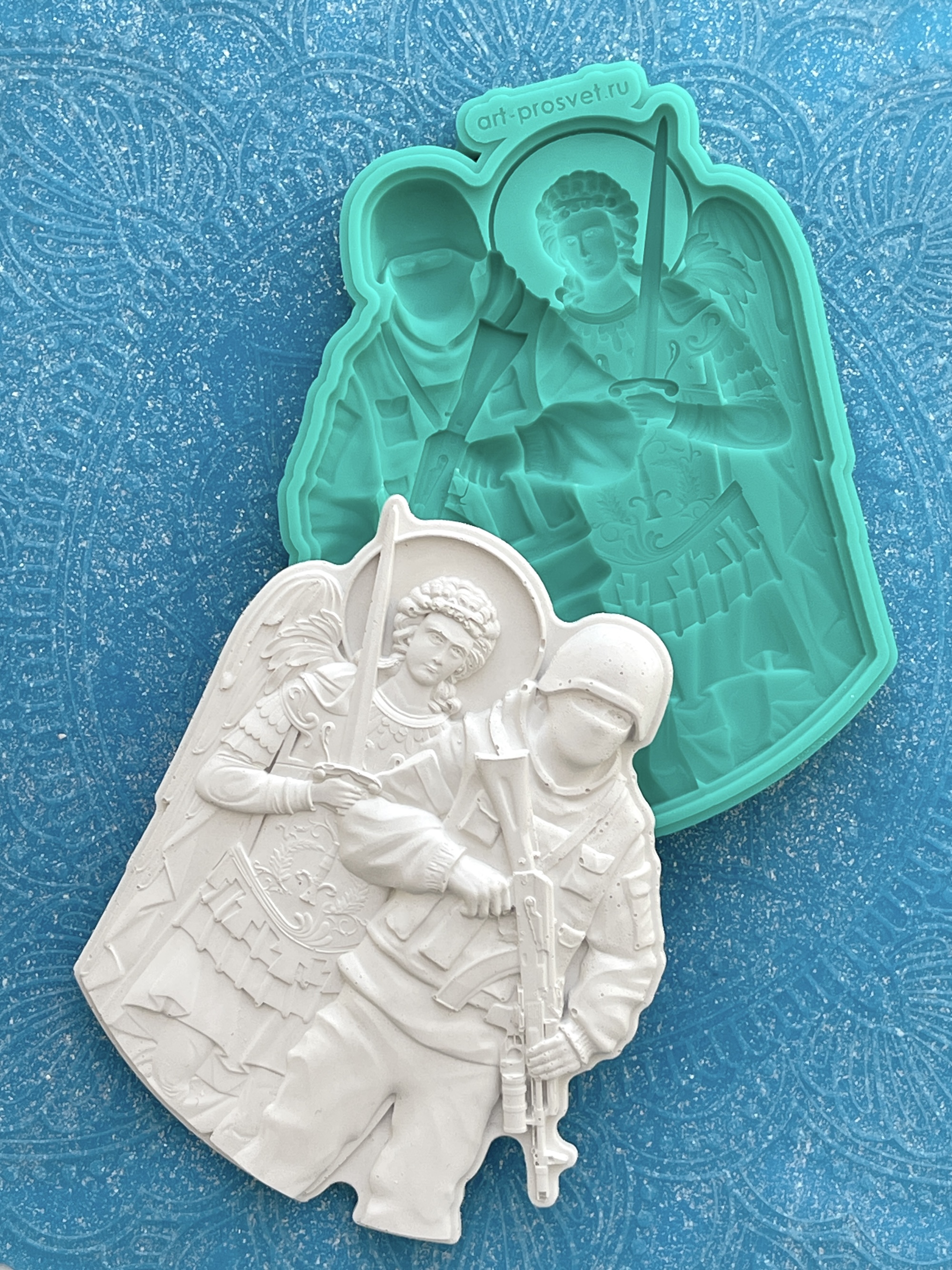 Молд "Защитники" (L)