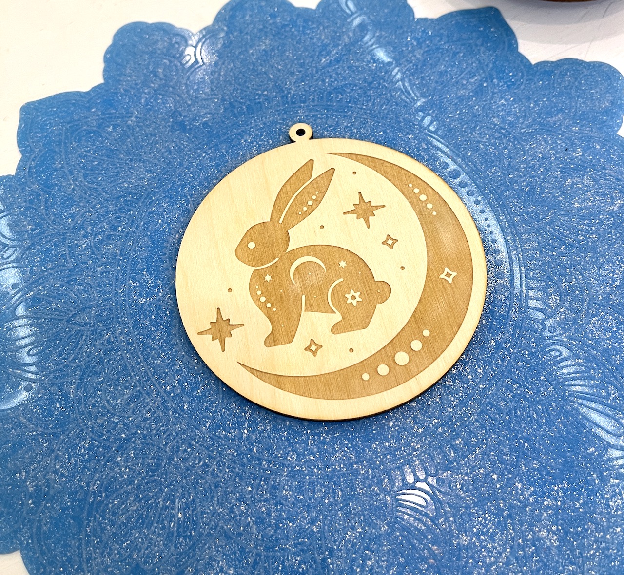 Ёлочная игрушка "Лунный заяц"