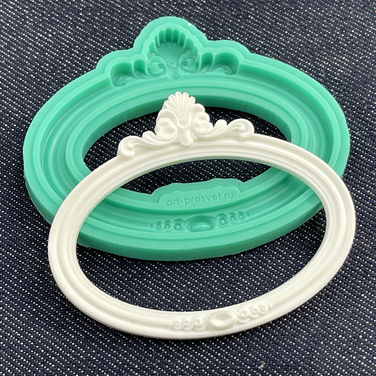 Молд рамка "Овальная простая" (M)