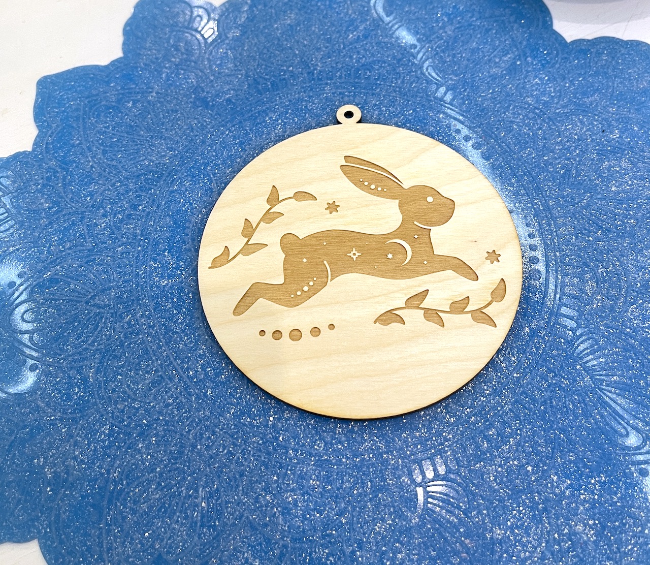 Ёлочная игрушка "Лунный заяц"