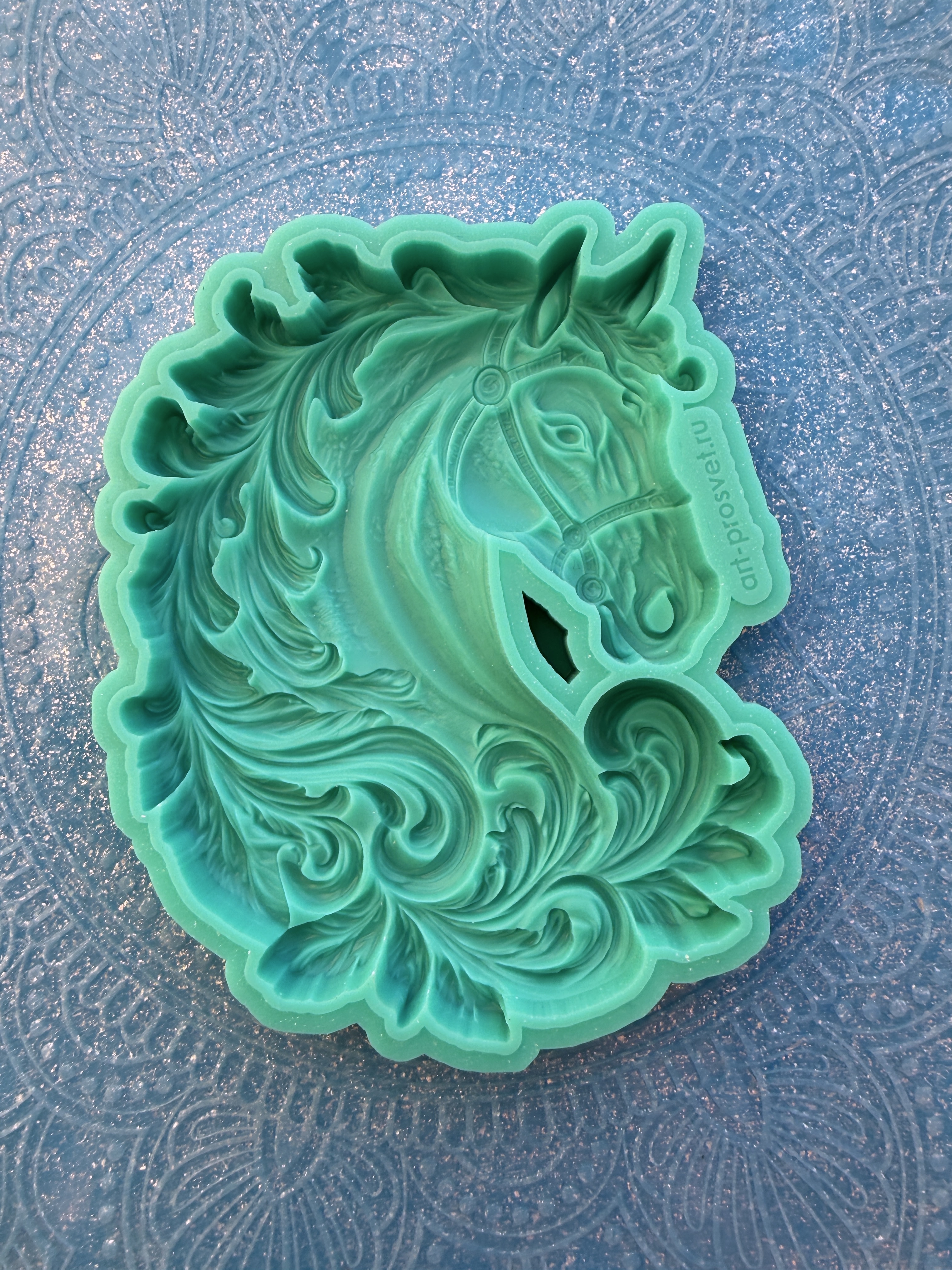 Молд "Лошадь в узорах" утолщенный (L)