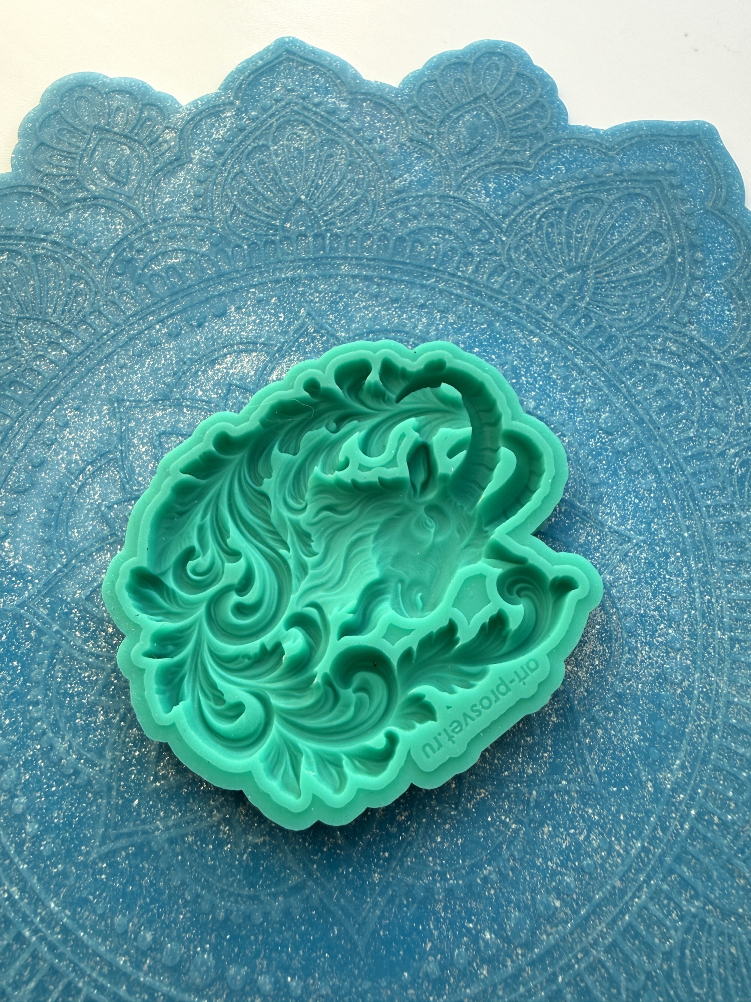 Молд "Коза в узорах" (M)